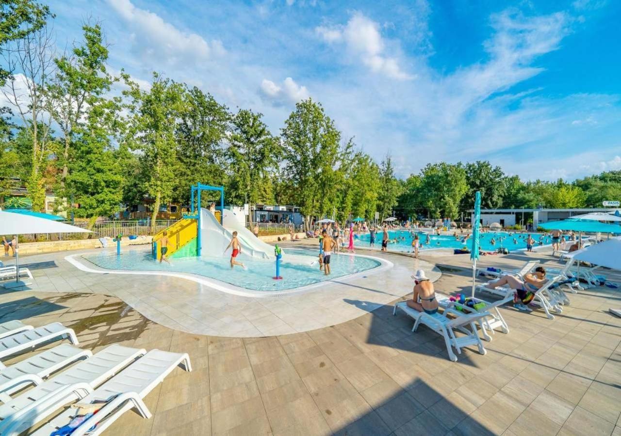 Camping Bijela Uvala - Eurocamp I Homair Porec Esterno foto