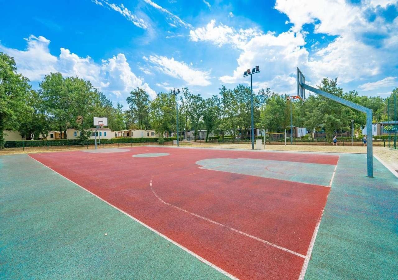Camping Bijela Uvala - Eurocamp I Homair Porec Esterno foto