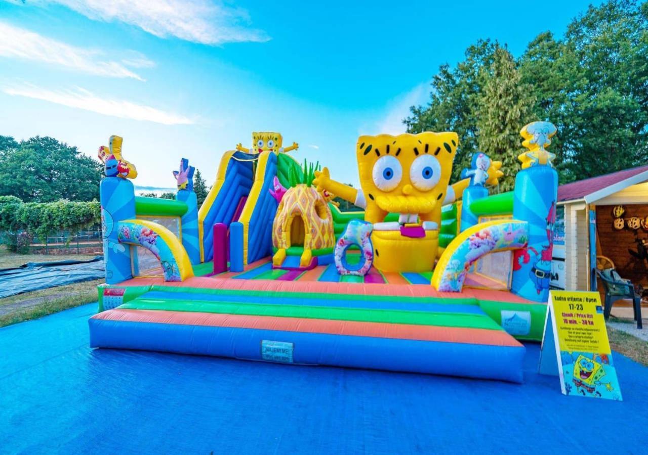 Camping Bijela Uvala - Eurocamp I Homair Porec Esterno foto