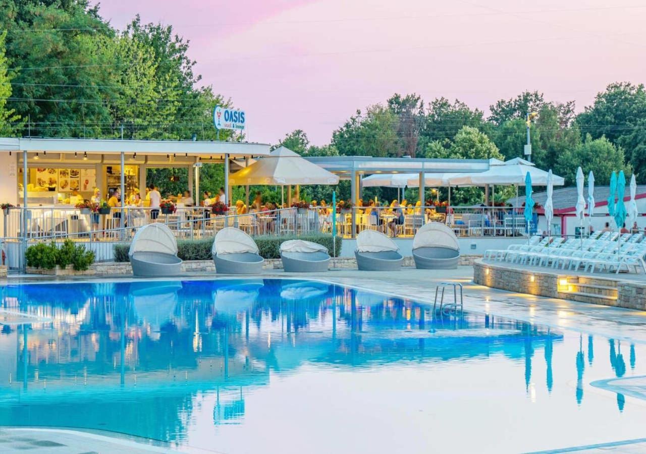 Camping Bijela Uvala - Eurocamp I Homair Porec Esterno foto
